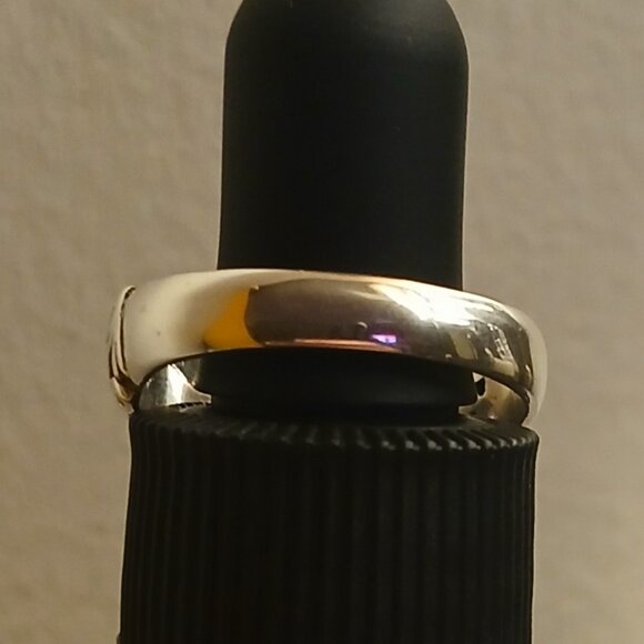 Sterling Silver Butterfly Amethyst Ring - Picture 4 of 12